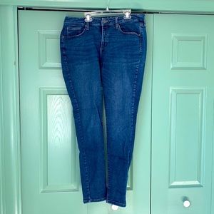 Universal Thread curvy skinny jeans